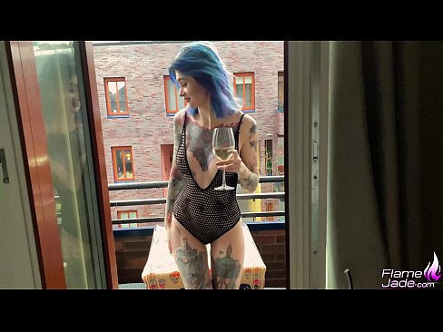 ❤️ Сјајна девојка сиса са гутљајем и страствено јебе под отвореним небом Супер секс на sr.onlydesiporn.ru ❤